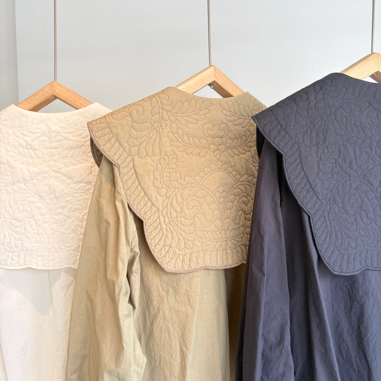 qiri//trapunto quilt collar ブラウス　6301BL007262