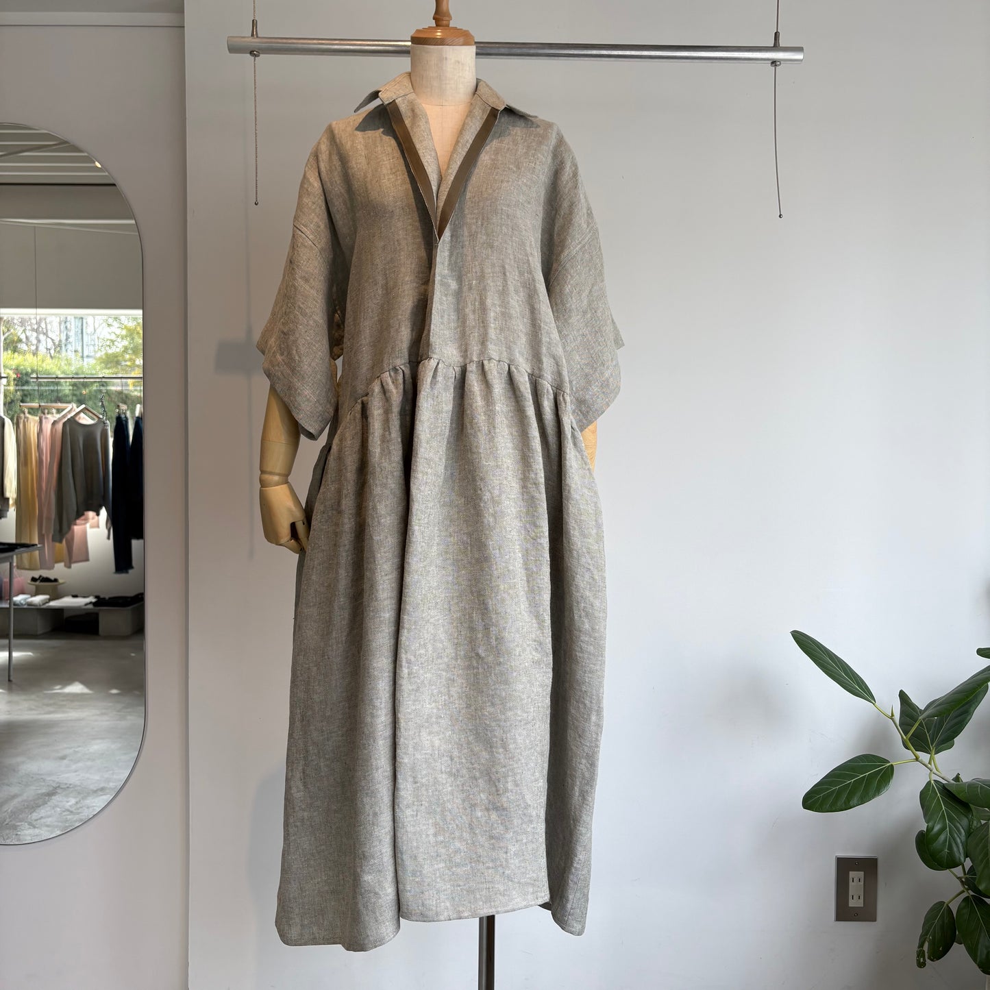 NATIVE VILLAGE//木の梢 ワイドスリーブドレス　31261-08311