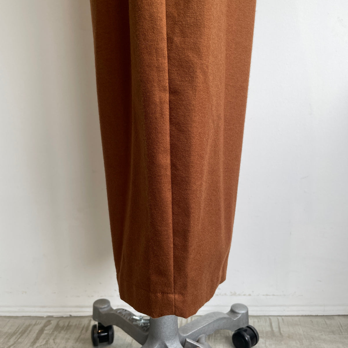 buoy buoy//SUEDE TOUCH FLANNEL APRON パンツ　2701PT005262