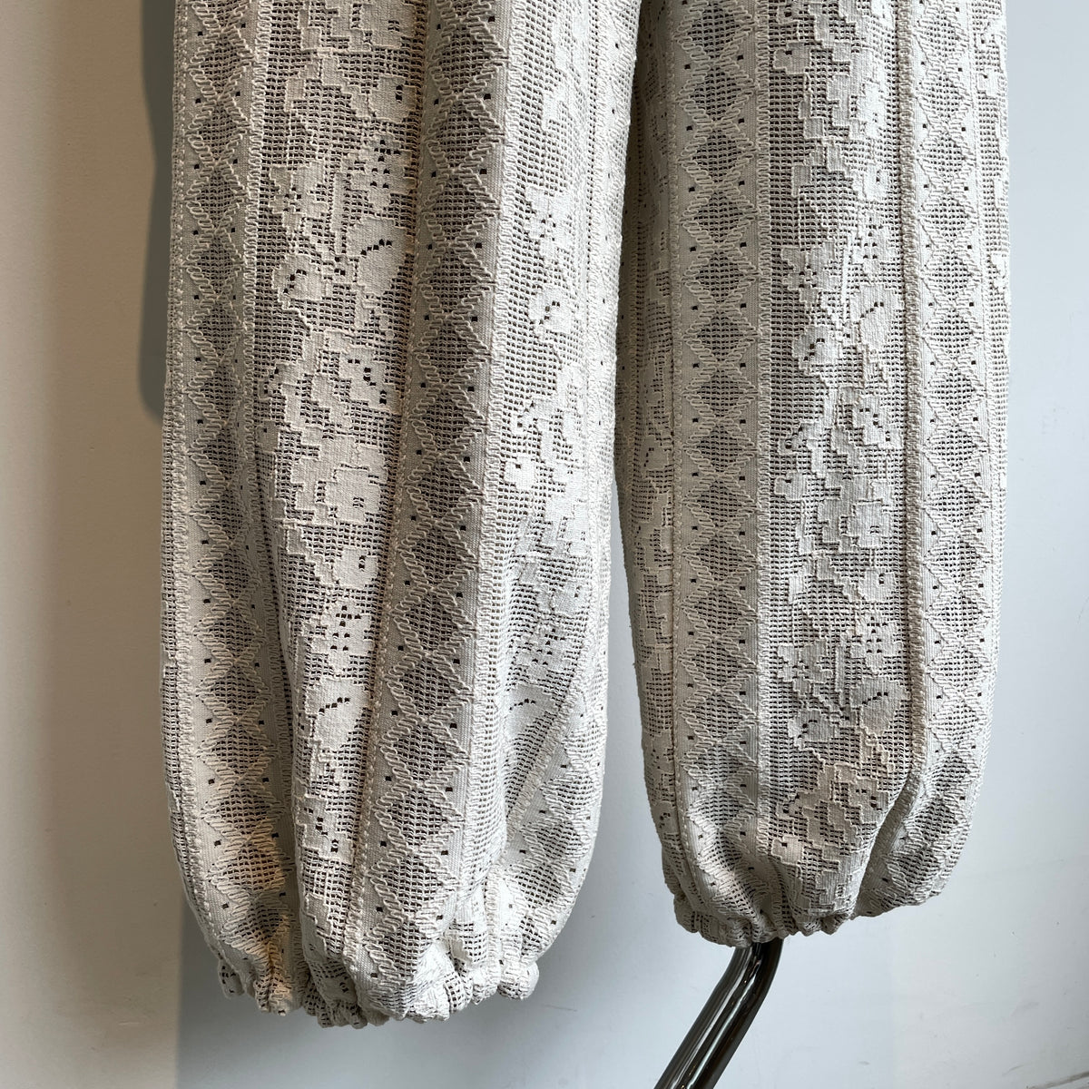 qiri//field flower lace ギャザーパンツ  6301PT008262
