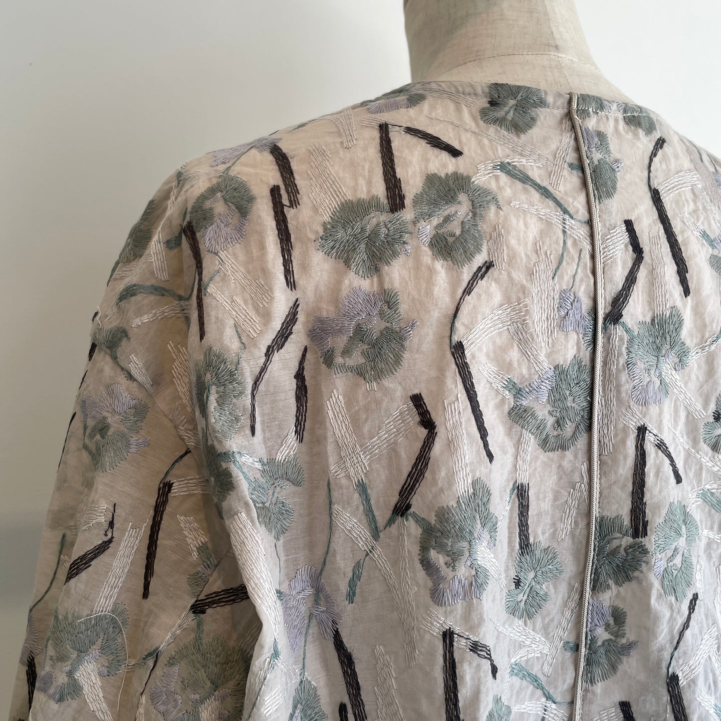yuni//Cotton Nylon sheer blooming embroidery haori ブラウス 1701BL012262