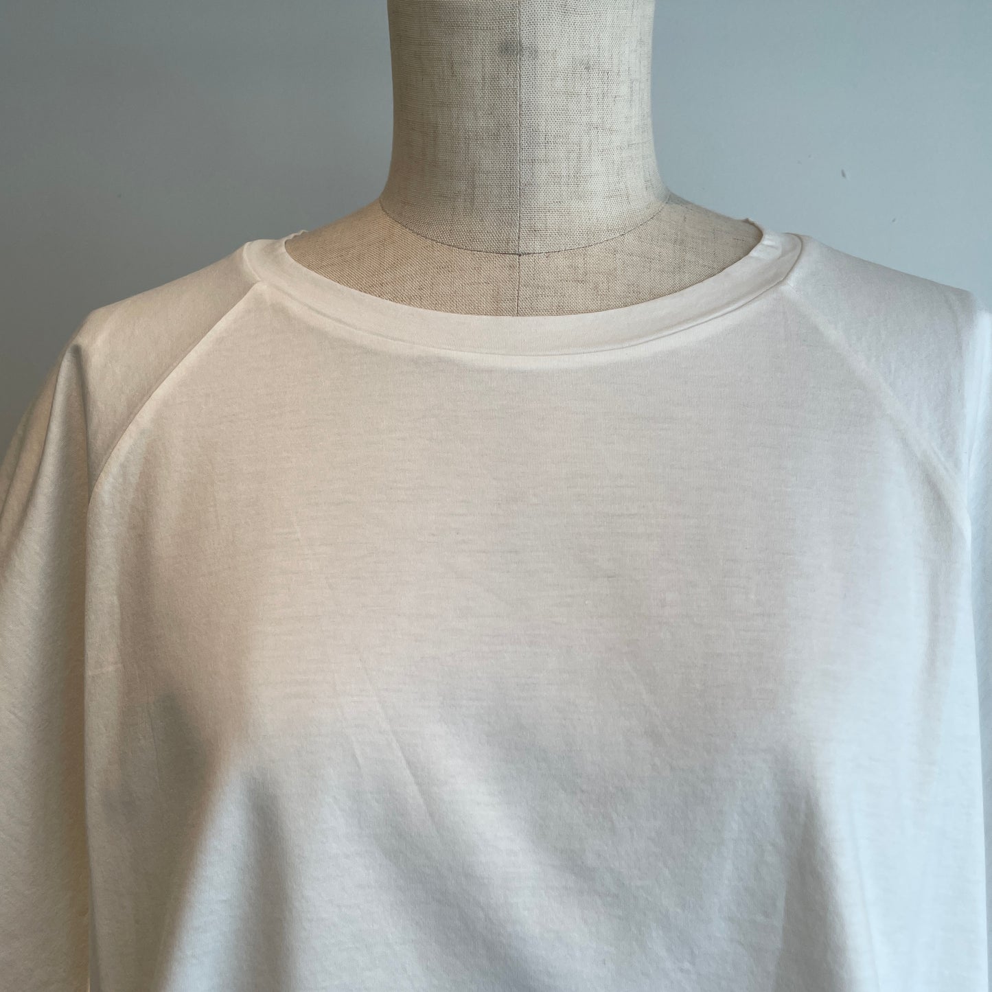 universaltissu//コンパクトクールローレル天竺ラグランスリーブTシャツ UT262CT020