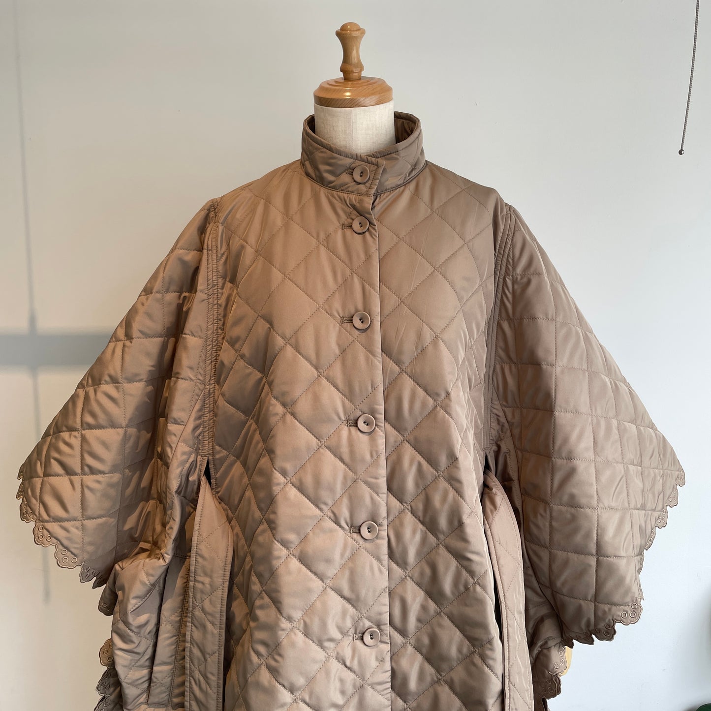 porterdesboutons//キルティングスカラップポンチョコート　P-14-1-057