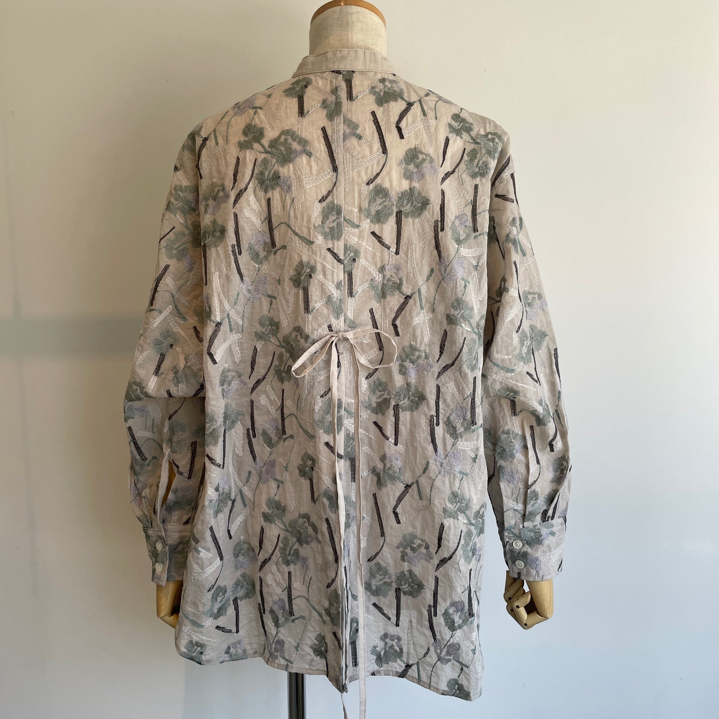 yuni//Cotton Nylon sheer blooming embroidery シャツ 1701BL011262