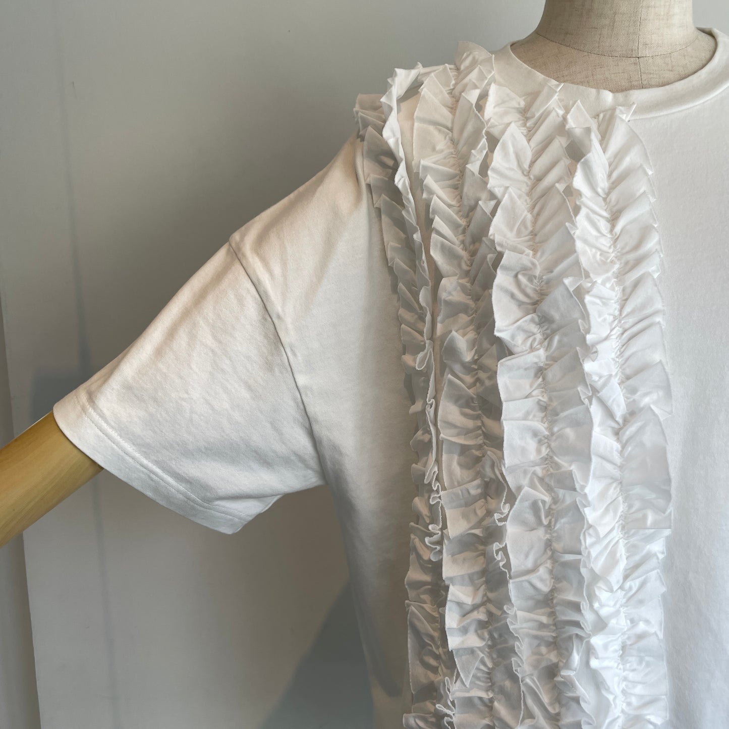 universaltissu//クラシック天竺 フリルTシャツ　US251CT023