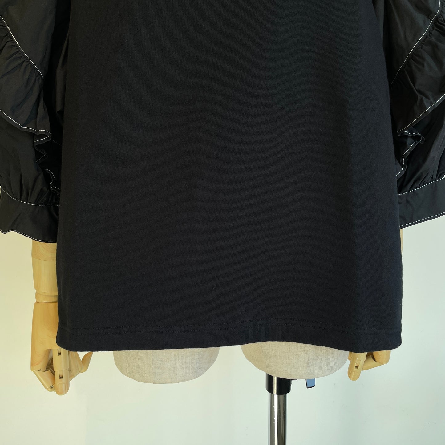 universaltissu//セントラル裏毛タイプライターコンボフリルPO
US260CT032