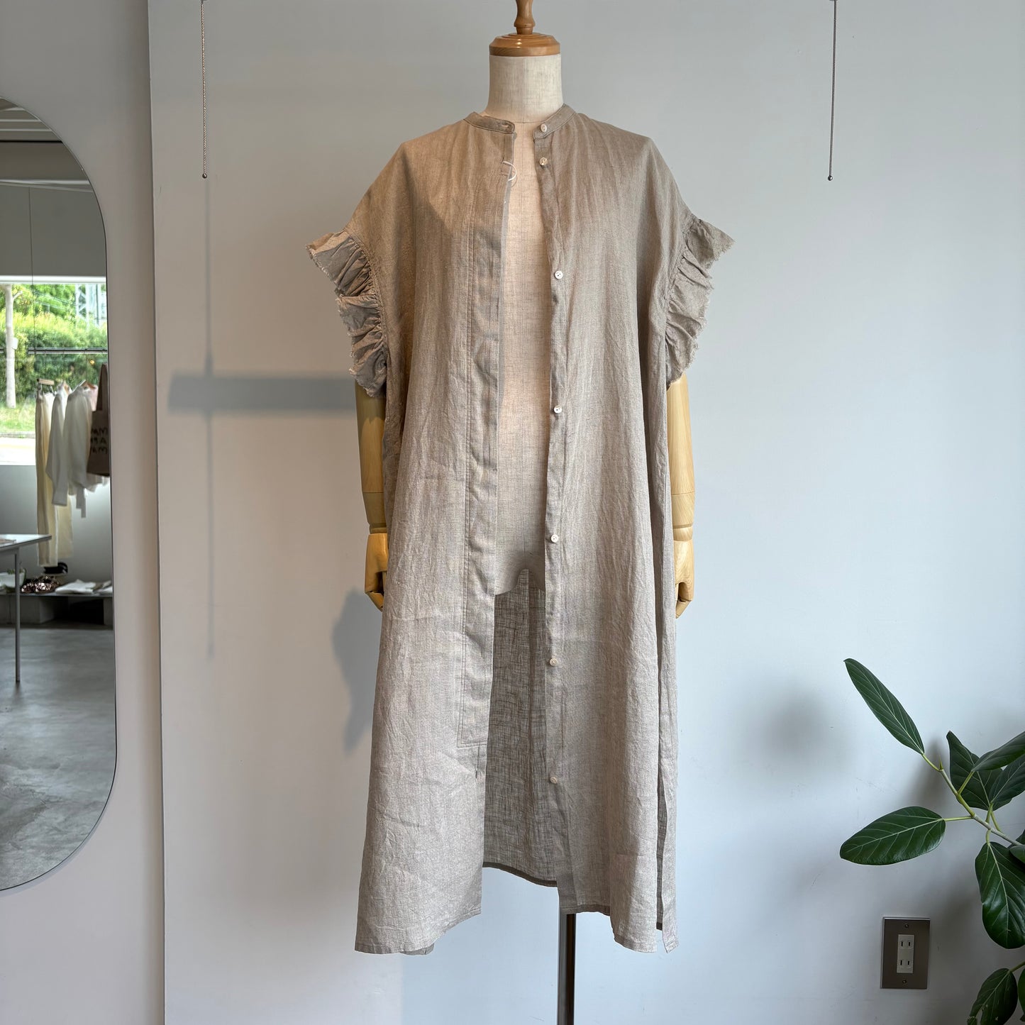 yuni//60/1Linen gather sleeves OP    1701OP026261