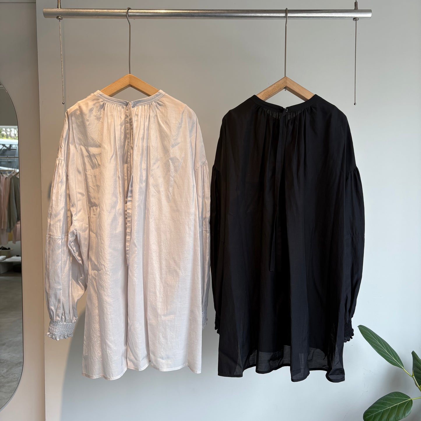 yuni//100/1Cotton/Cupra gather sleevesブラウス　1701BL1701BL017261