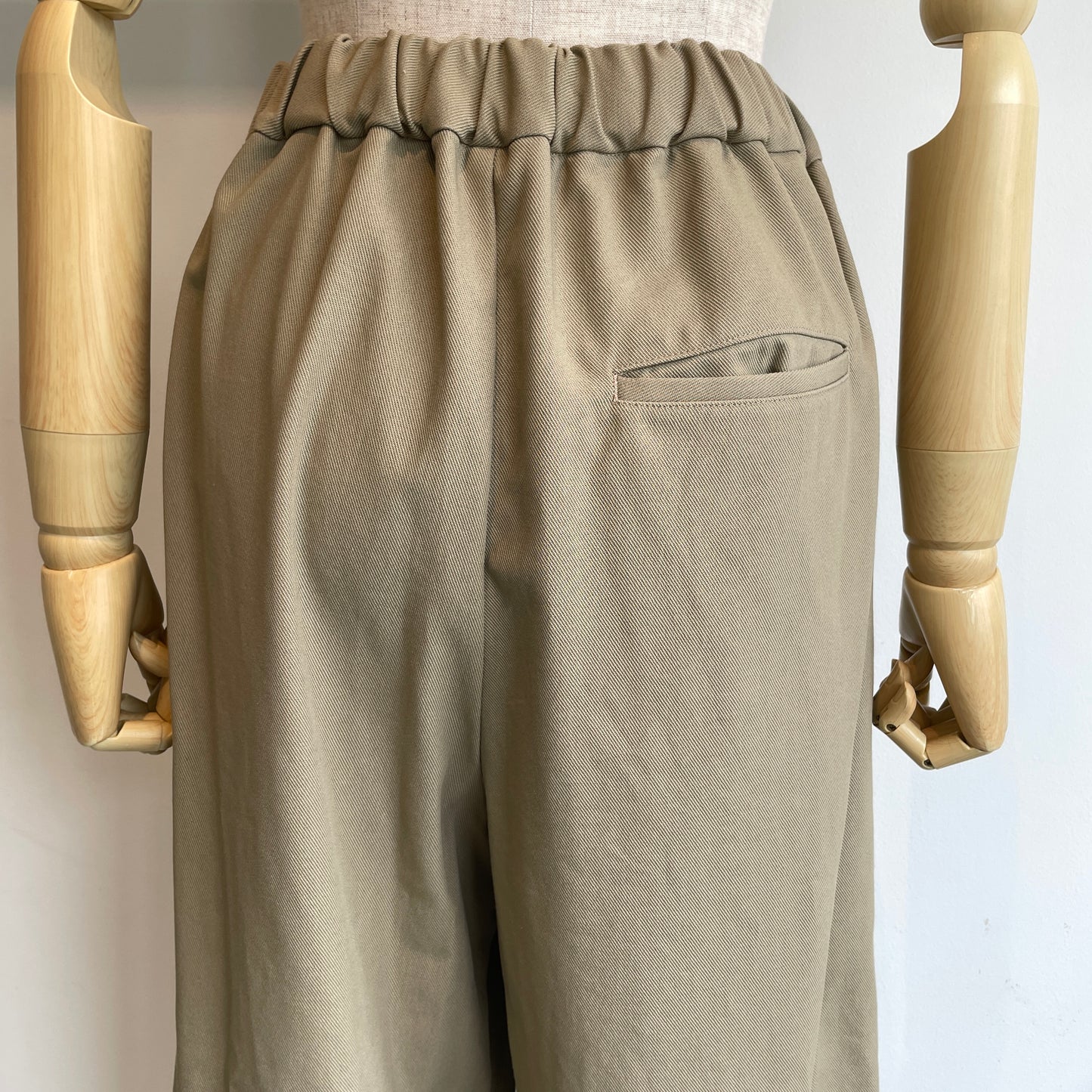 yuni//20/2強撚Cotton twill relax パンツ 1701PT005262