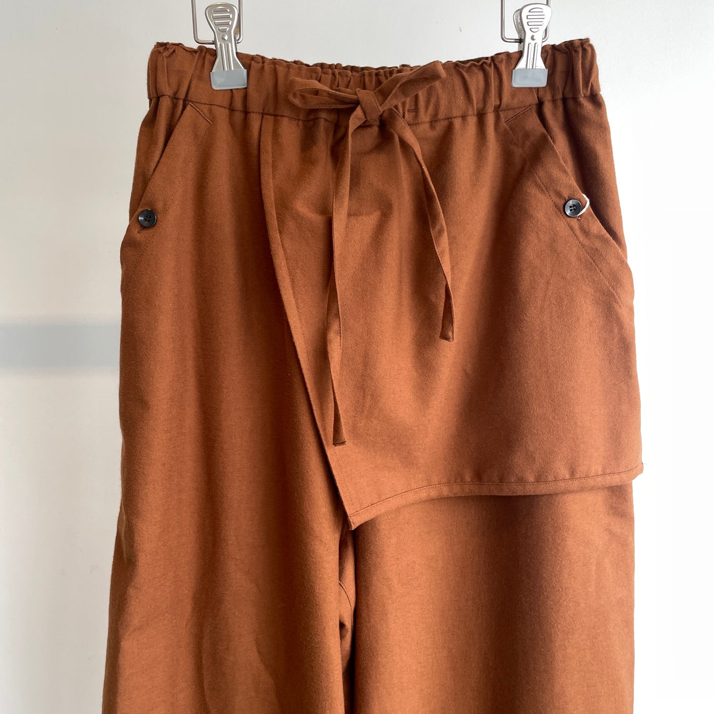 buoy buoy//SUEDE TOUCH FLANNEL APRON パンツ　2701PT005262