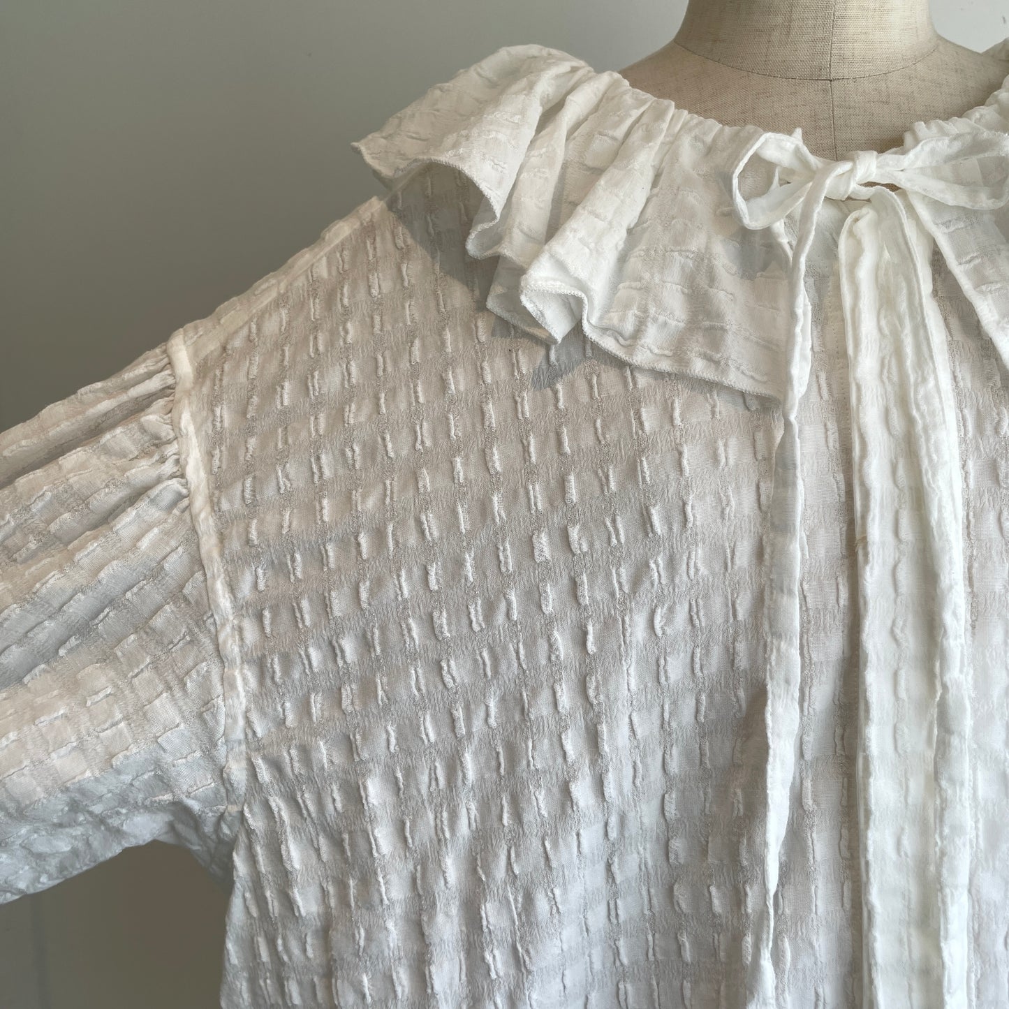 buoy buoy//SHEER CHECK TACK FRILL ブラウス　2701BL004262