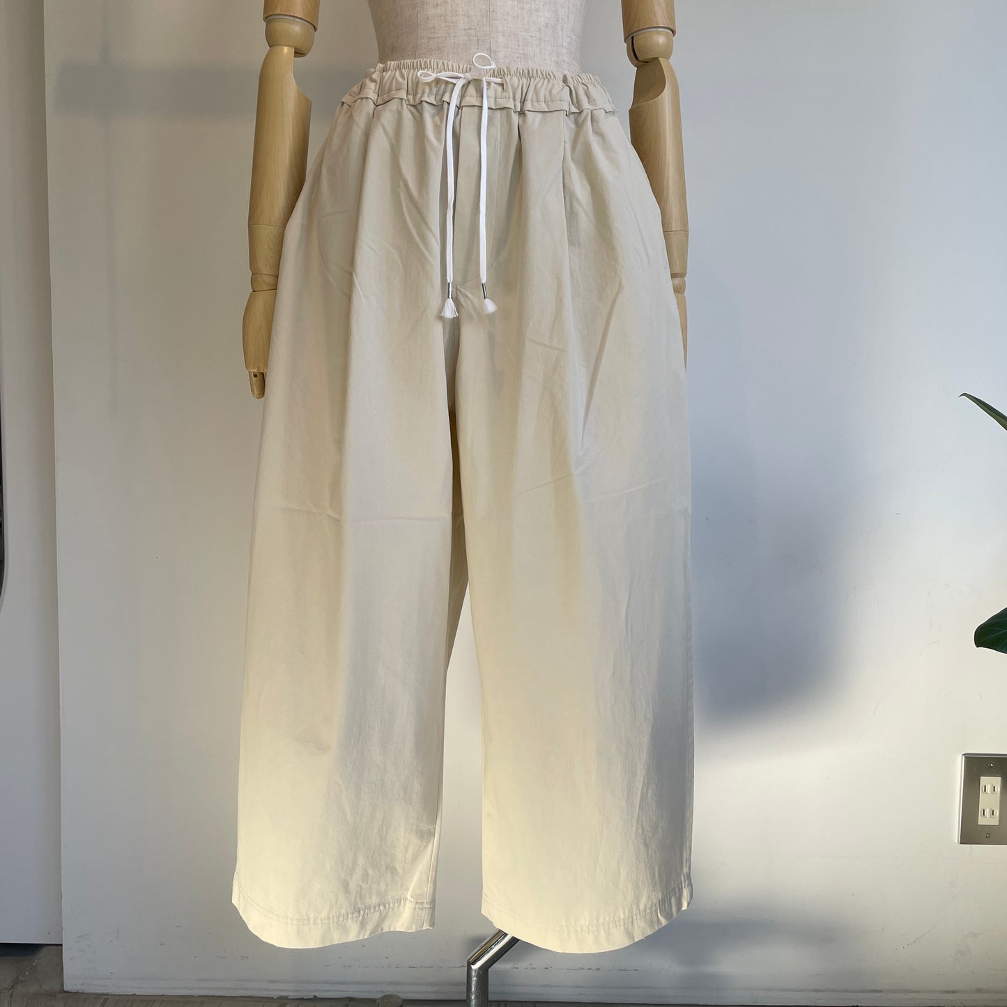 handsofcreation//高密度コンパクト30ウェザー播州洗い＋LD反発加工8分丈PT 0261302