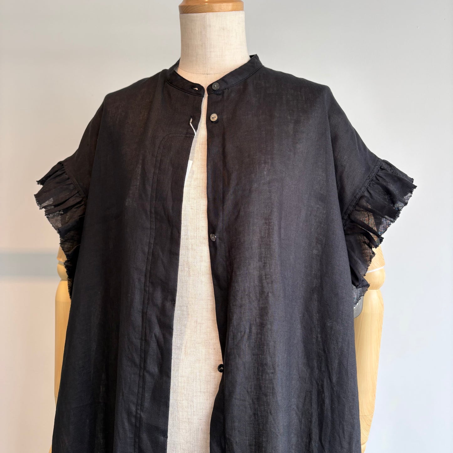 yuni//60/1Linen gather sleeves OP    1701OP026261