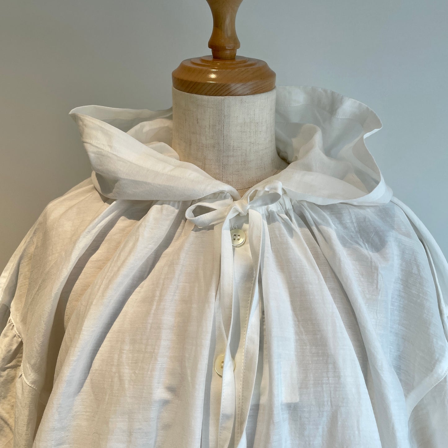 universaltissu //コットンキュプラリネン フーディー　US260BL034