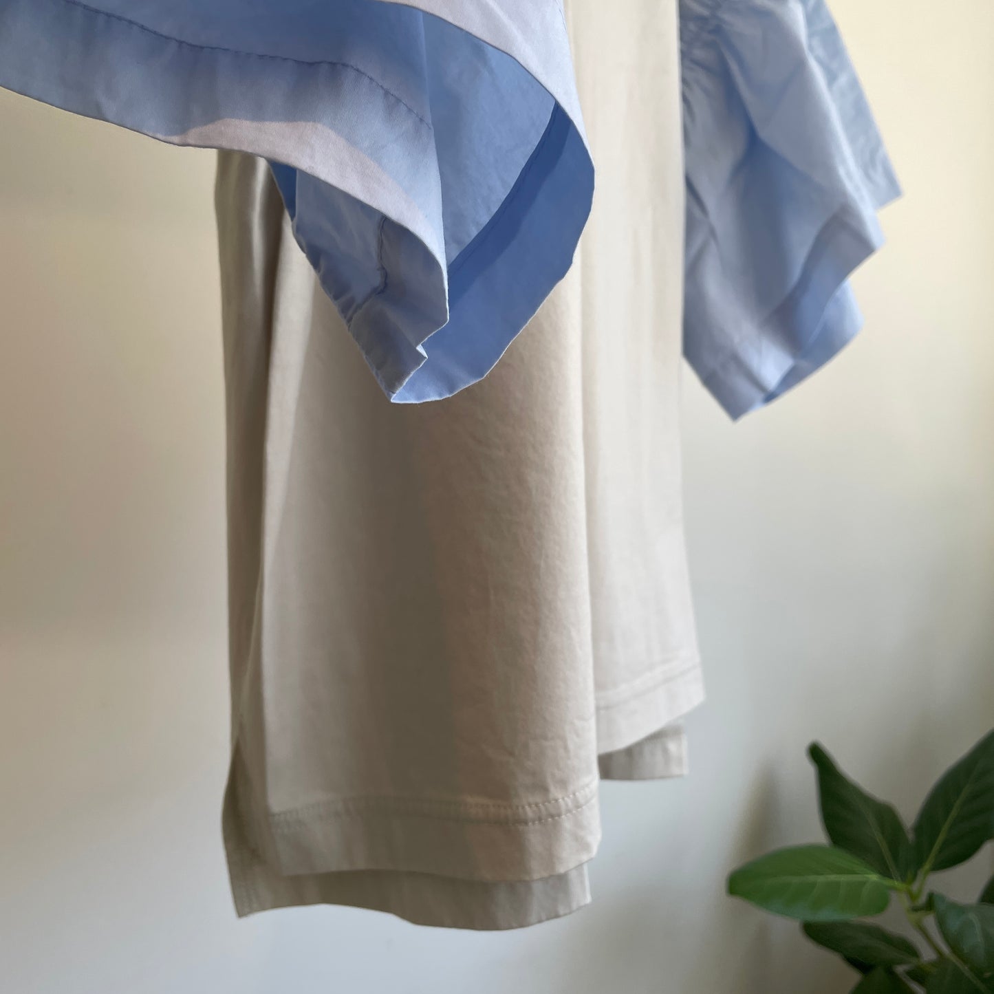 universaltissu //コンパクトクールローレル天竺バイカラーギャザースリーブTシャツ　US253CT002