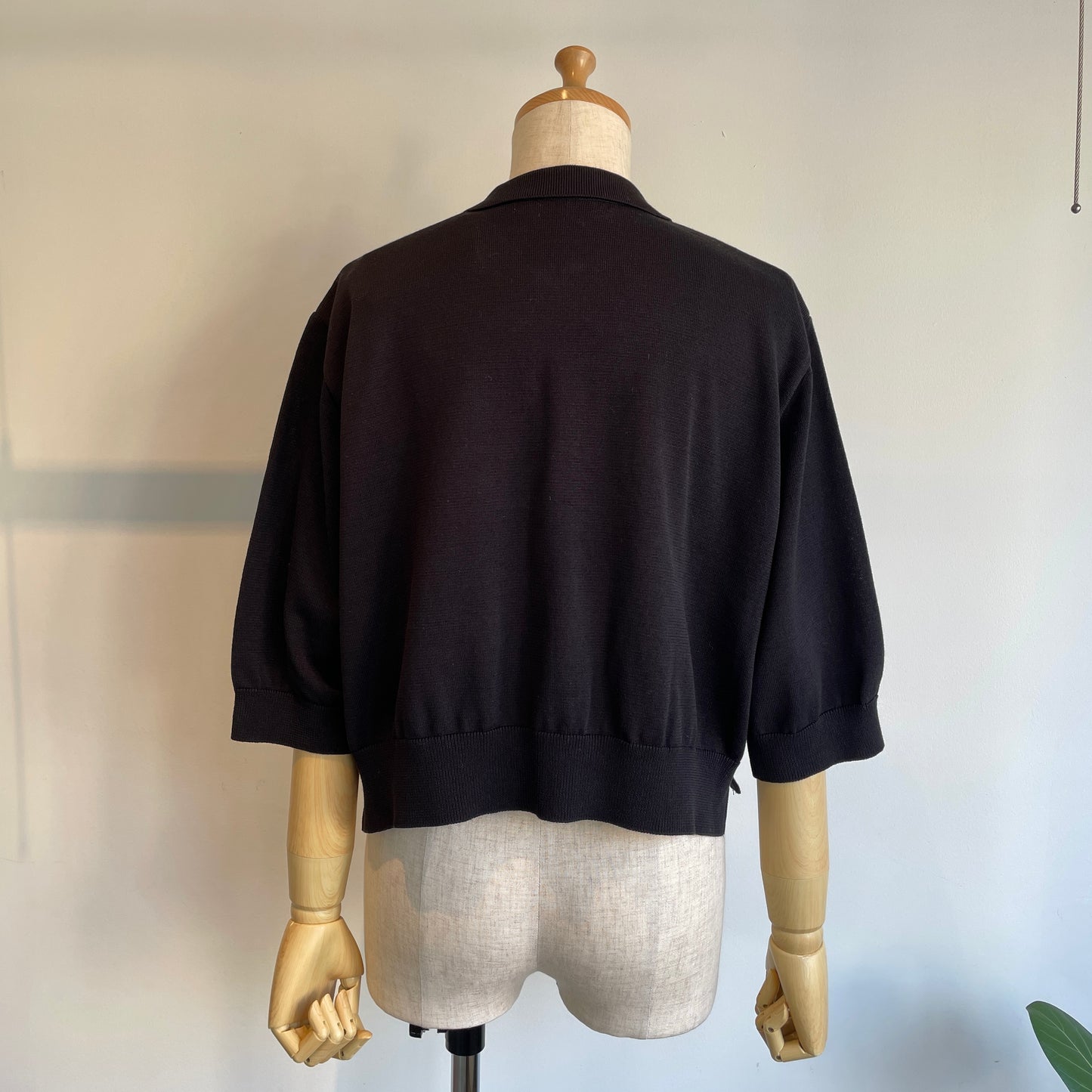 porter des boutons//Petite fleurニット　P21-2-019