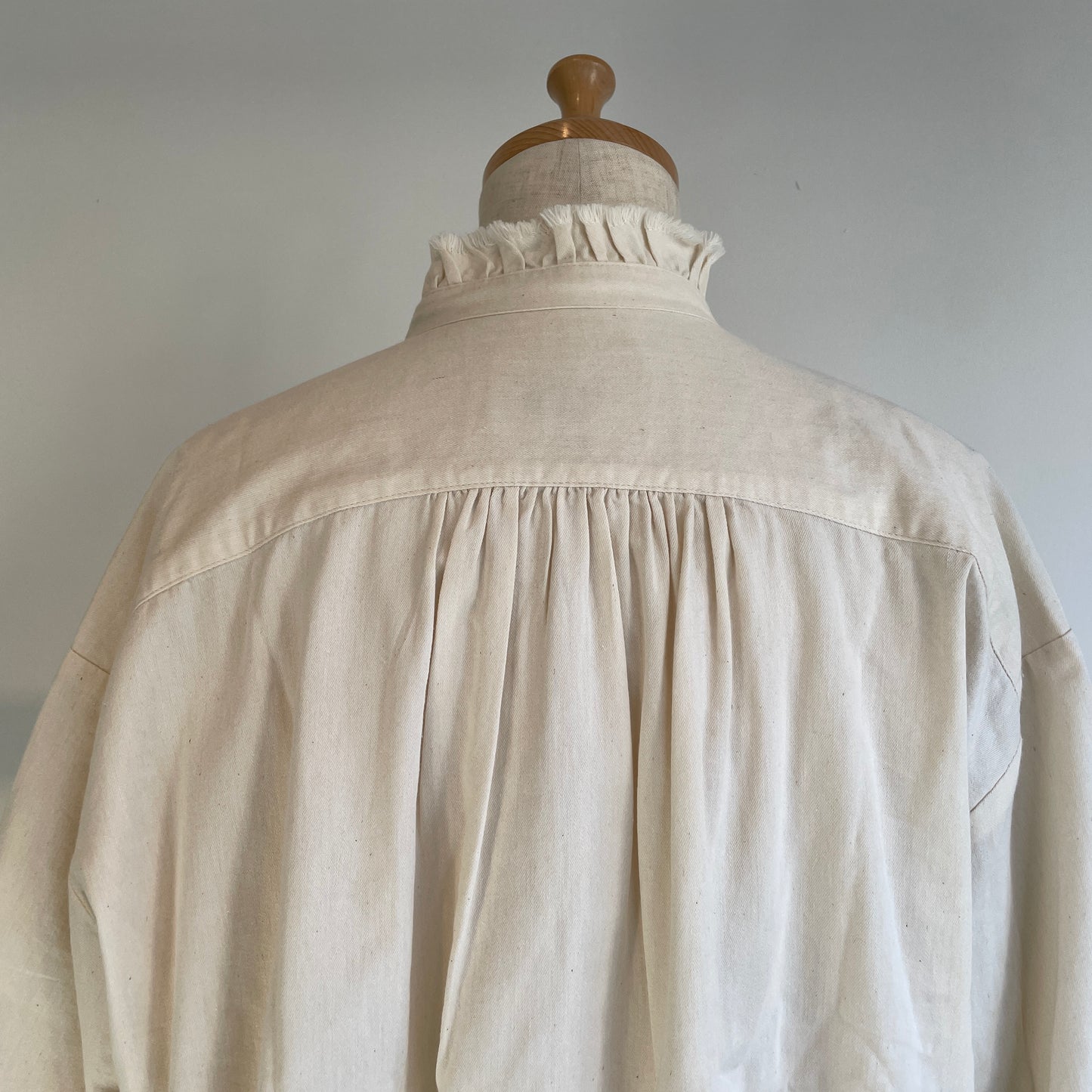 handsofcreation//5.0ZベンベルグウールデニムフリルカラーBL 02610602