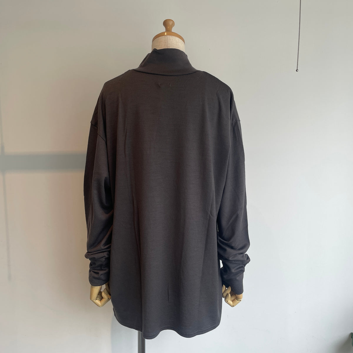universaltissu//ウォッシャブルウール天竺 タートルネックPO TS233CT091