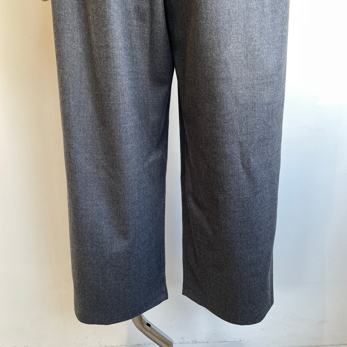 yuni//washable wool gum tuck パンツ 1701PT019262