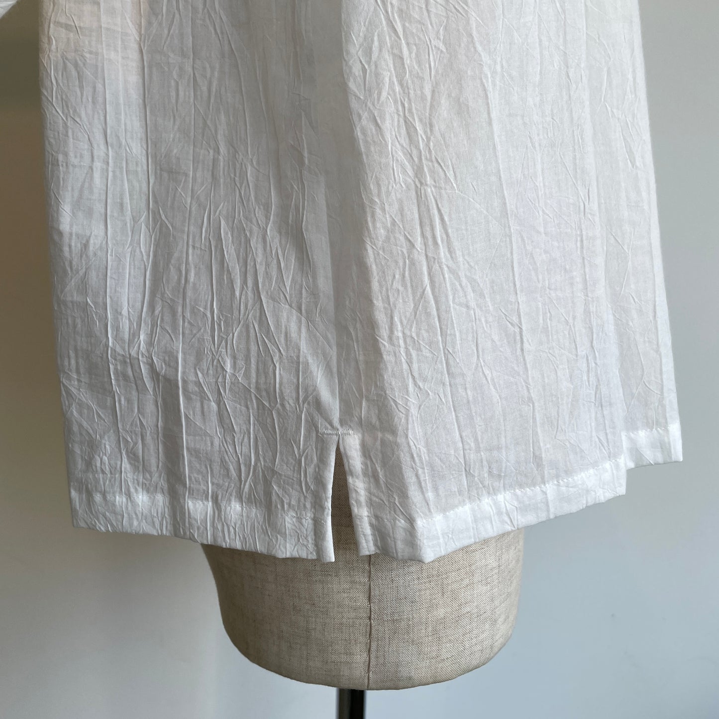 porter des boutons//ラッフルブラウス　P23-1-015-02