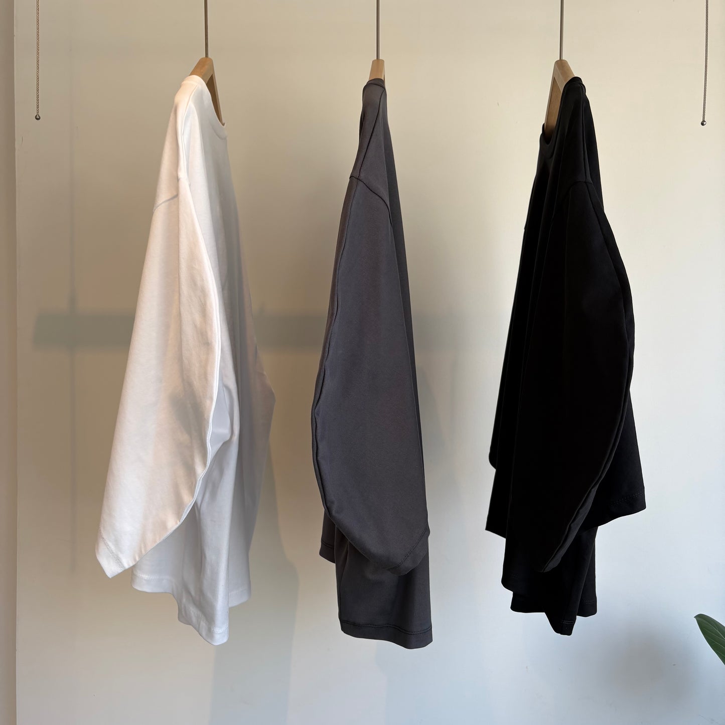 SI HIRAI//ROUND SLEEVE-T  CHSS26-7013