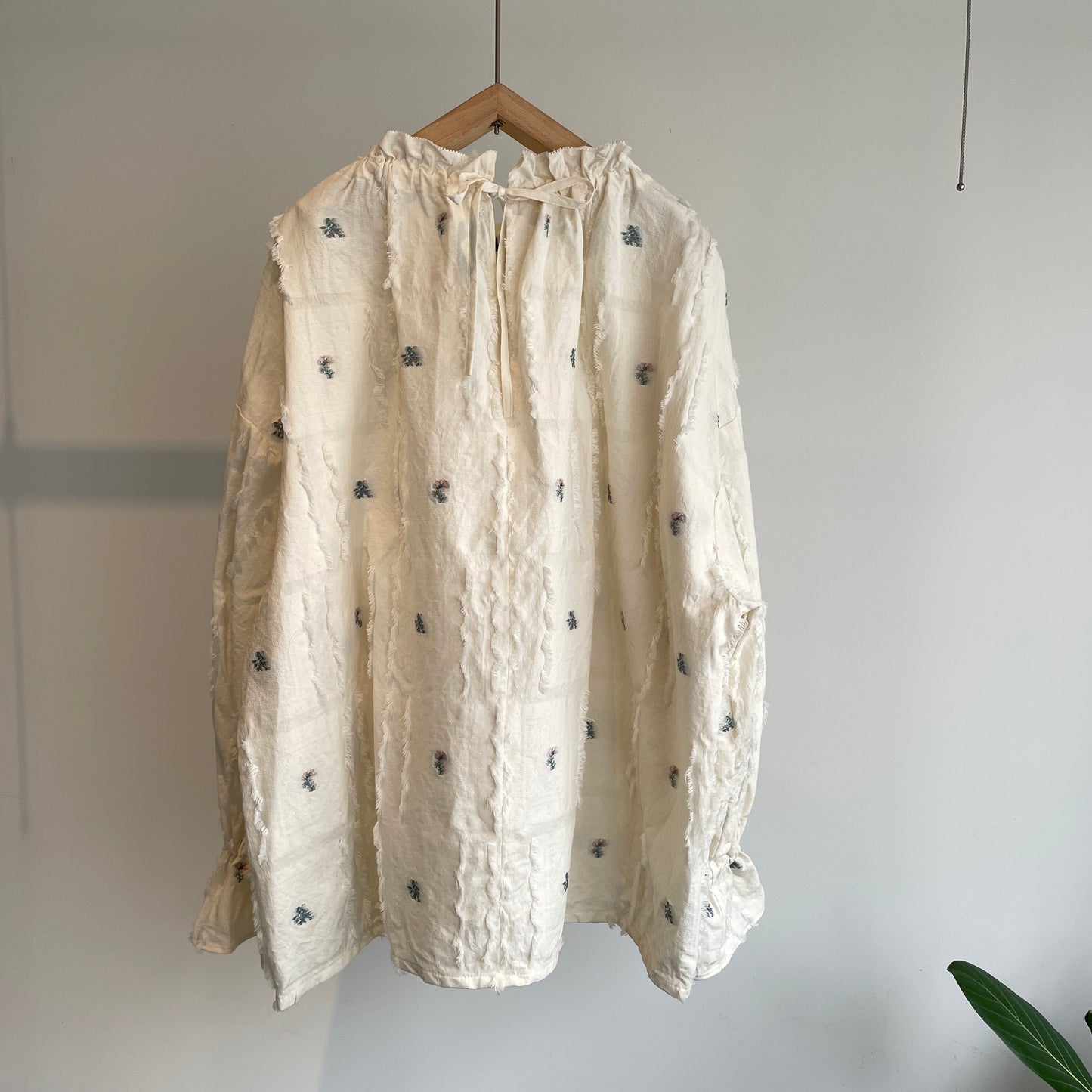 qiri //fleurs lace jacquard gather BL 6301BL006261