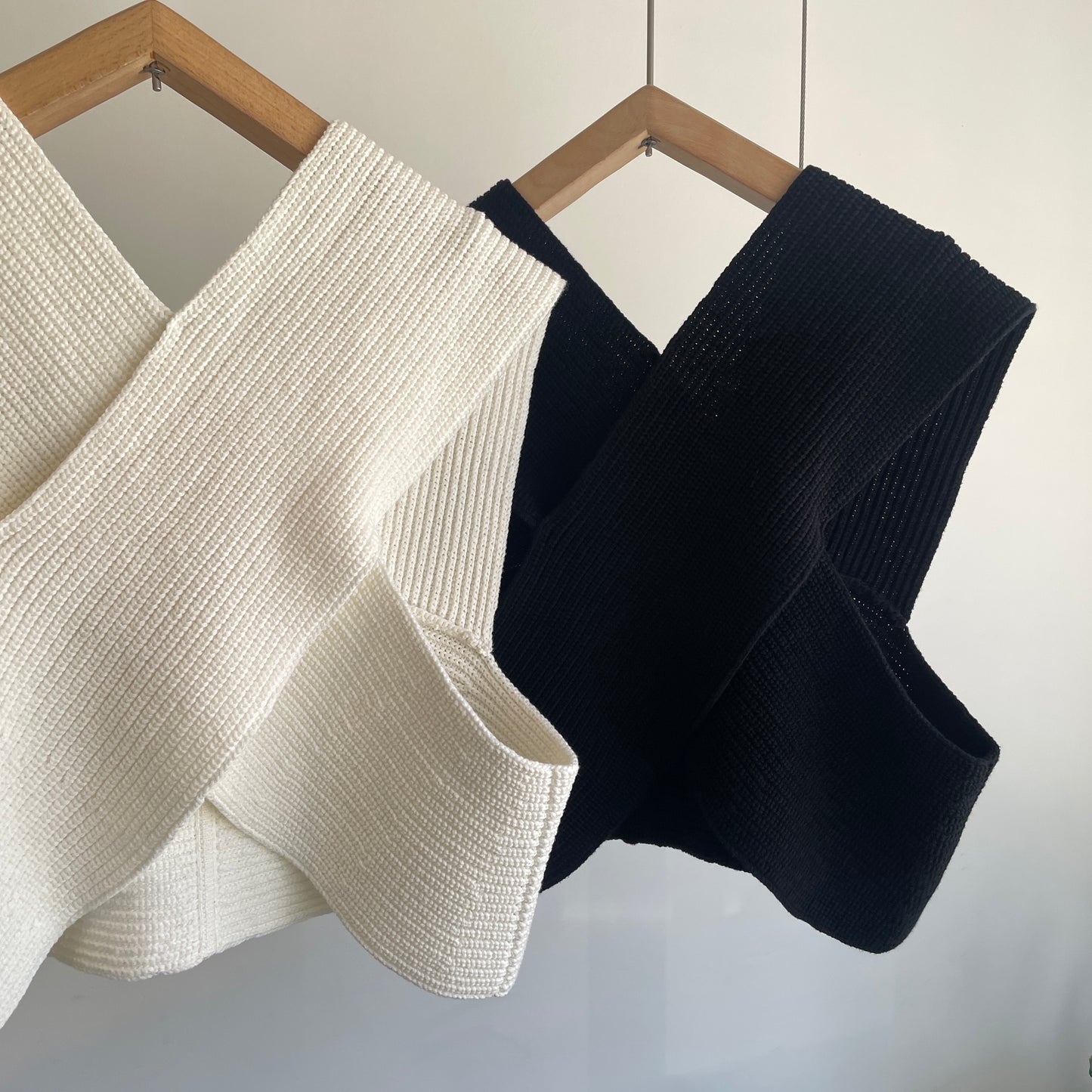 yuni//Cotton back cross ニットベスト　1701KN010262