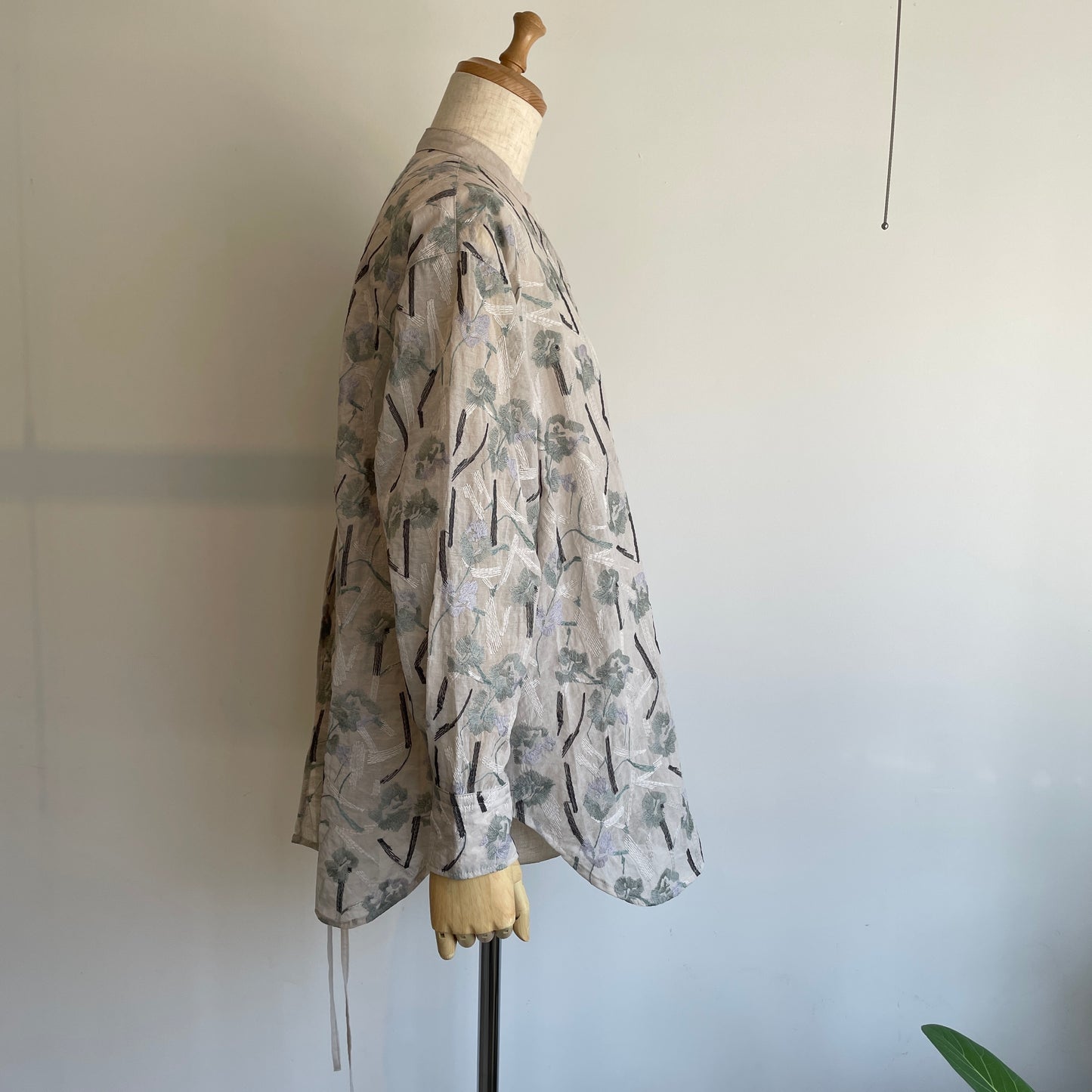 yuni//Cotton Nylon sheer blooming embroidery シャツ 1701BL011262
