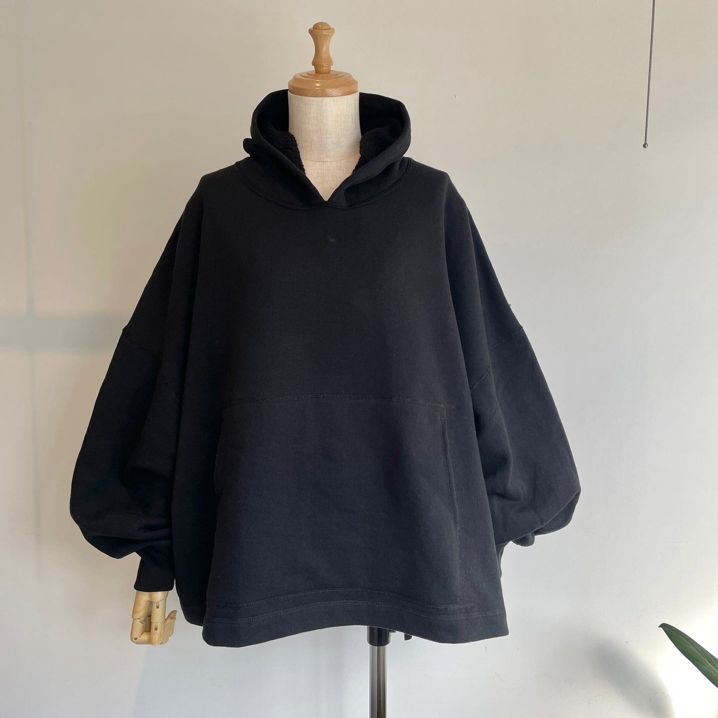 handsofcreation//30/10ランダム吊り裏毛フーディーPO 02550835