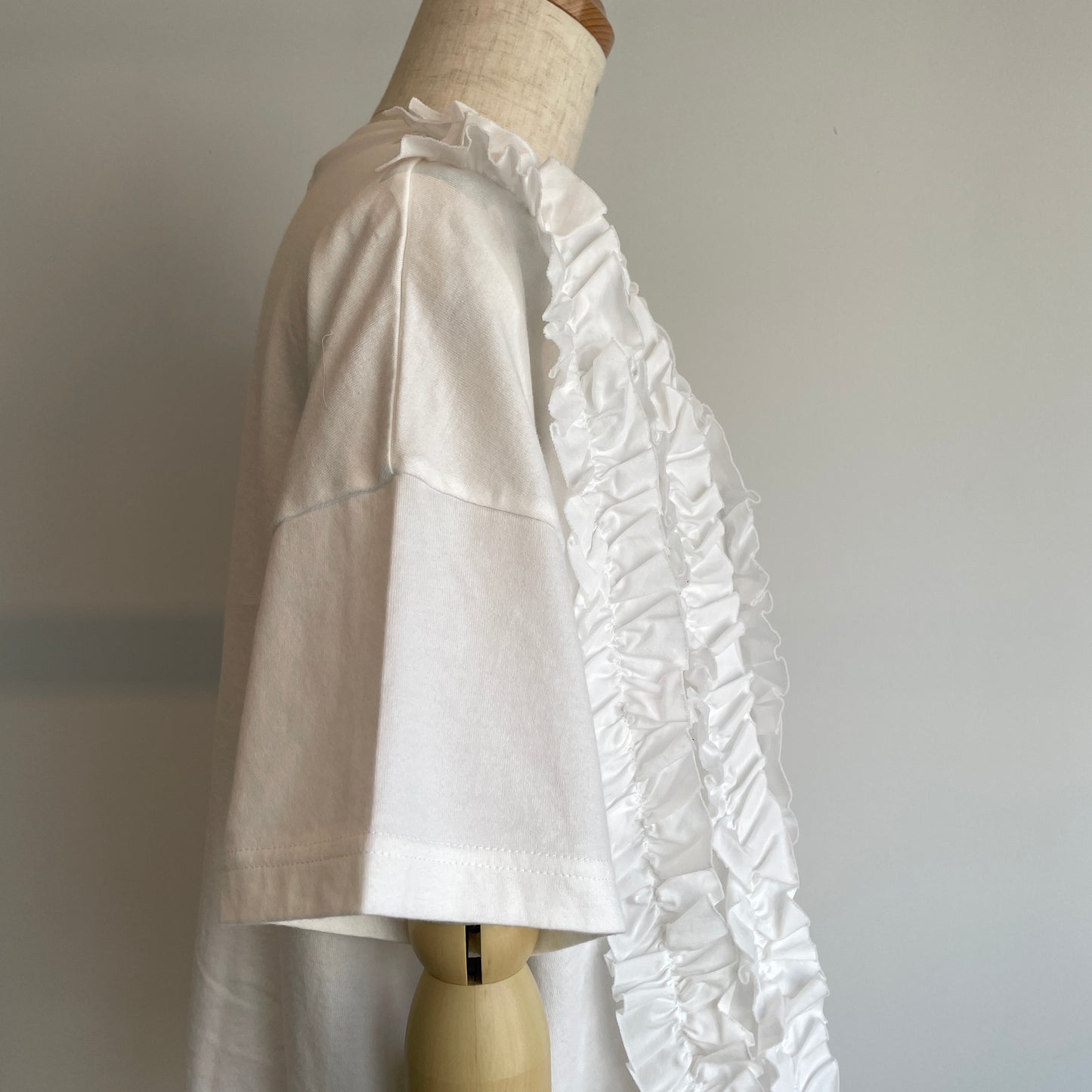 universaltissu//クラシック天竺 フリルTシャツ　US251CT023