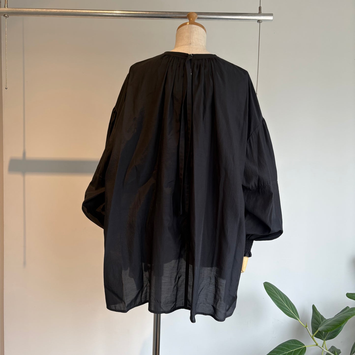 yuni//100/1Cotton/Cupra gather sleevesブラウス　1701BL1701BL017261