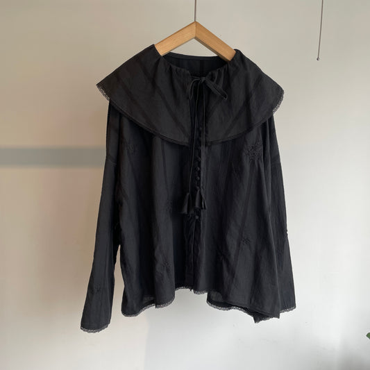 qiri//antique chain embroidery ブラウス　6301BL012261
