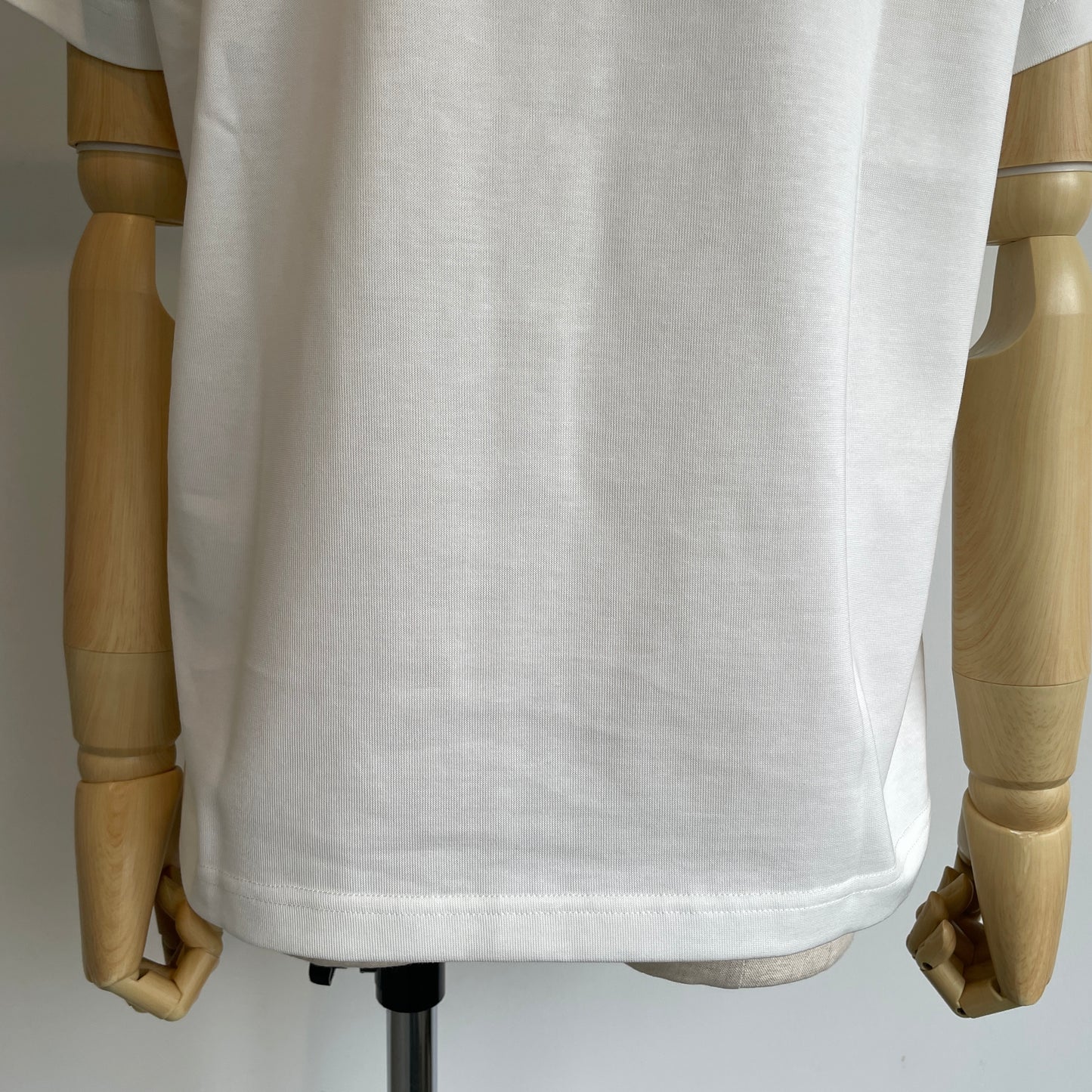 itochi // San Joaquin cotton paralleled single jersey crew neck t-shirt