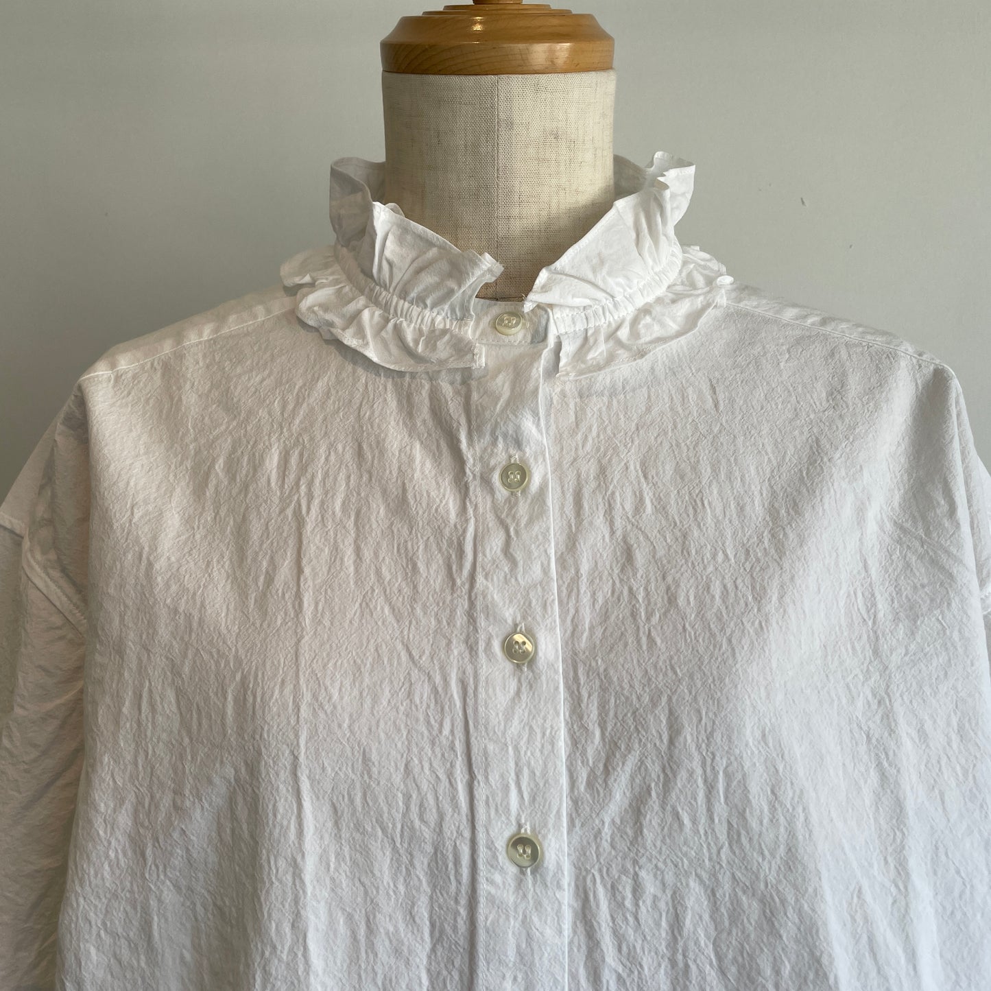 handsofcreation//強撚cotton桐七炊き変形フリル7分袖BL 01630642