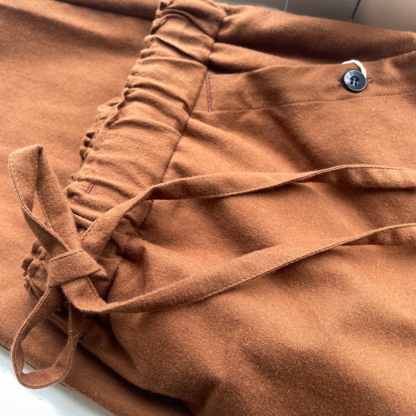 buoy buoy//SUEDE TOUCH FLANNEL APRON パンツ　2701PT005262