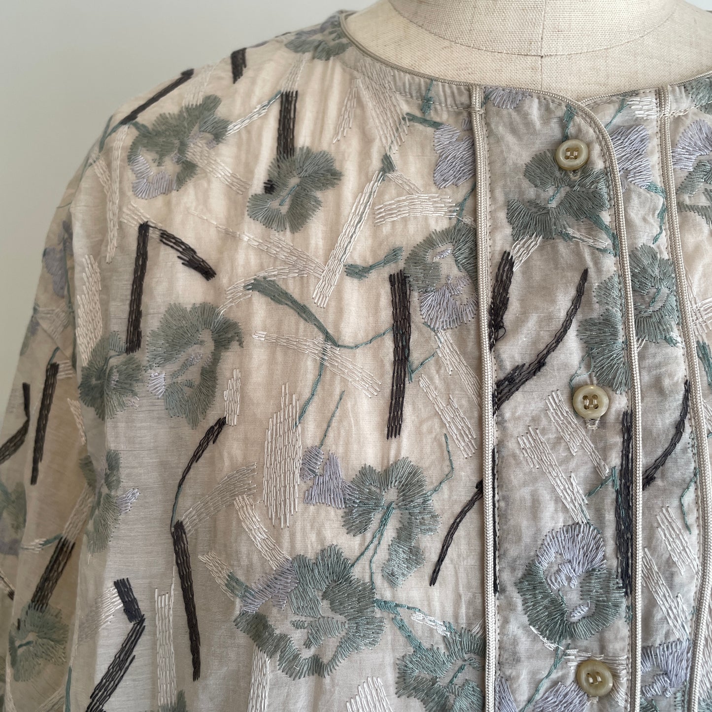 yuni//Cotton Nylon sheer blooming embroidery haori ブラウス 1701BL012262