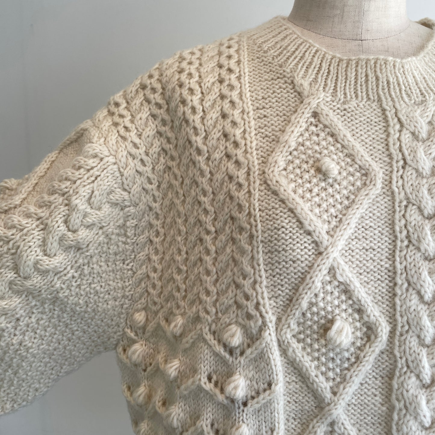 yuni //ネパールハンドニット　PO 1701KN004252