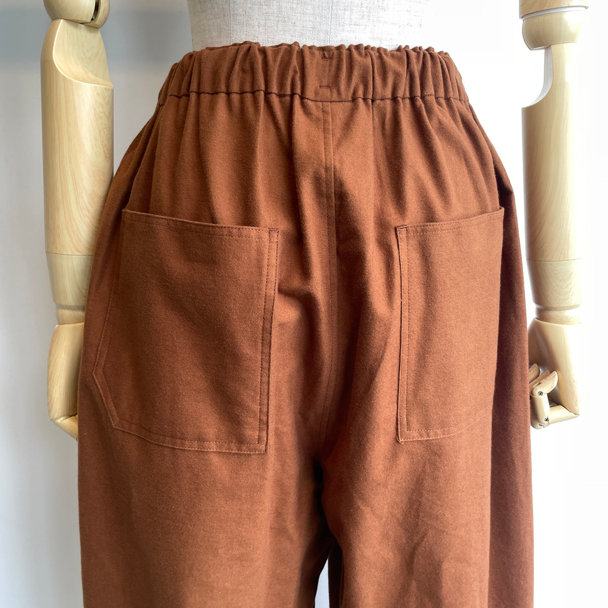 buoy buoy//SUEDE TOUCH FLANNEL APRON パンツ　2701PT005262