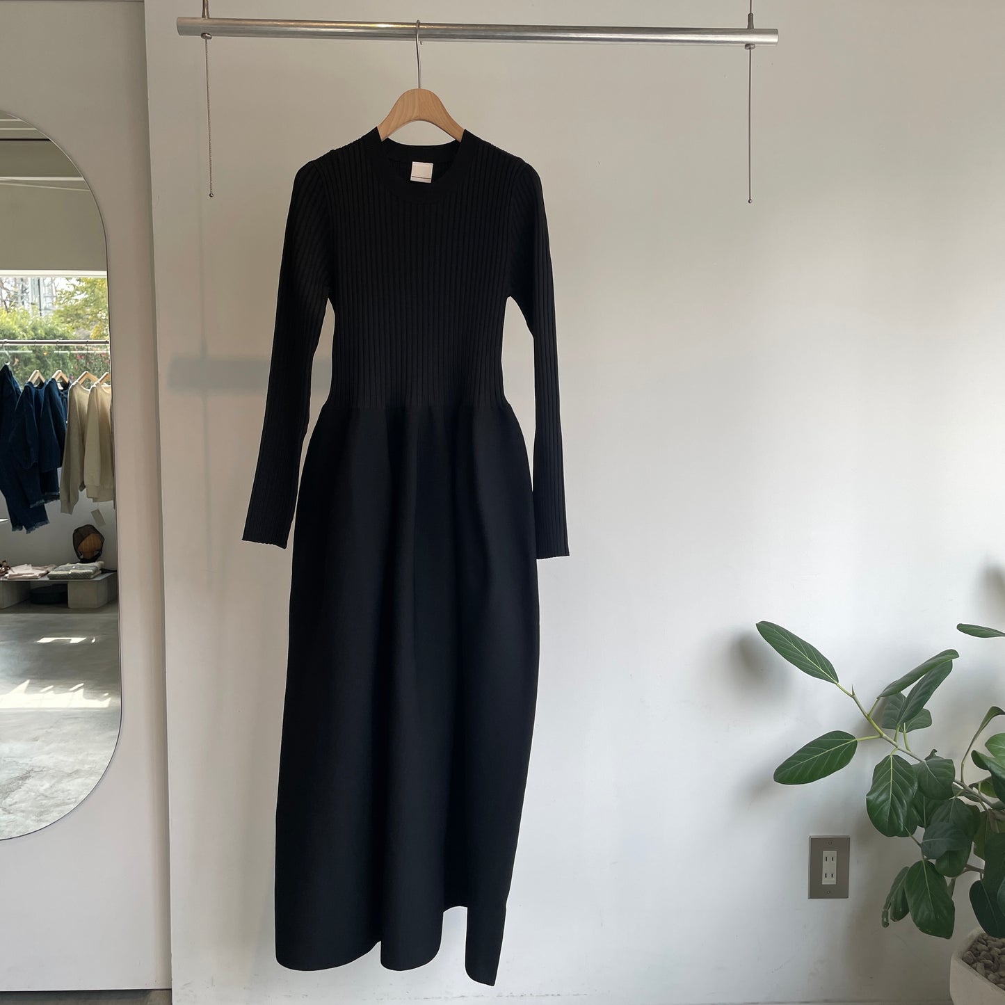 iki//マットポリフレアワンピース　3101OP001261