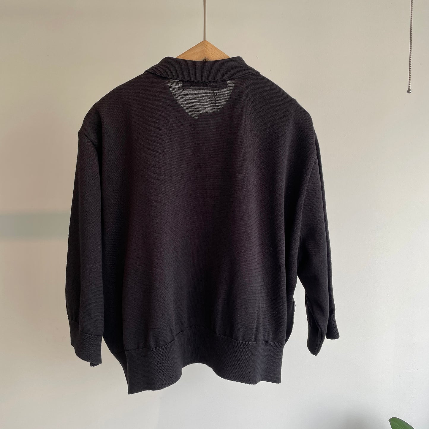 porter des boutons//Petite fleurニット　P21-2-019