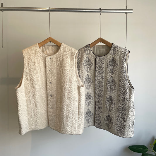 qiri //boutis jacquard ベスト
6301BL005252