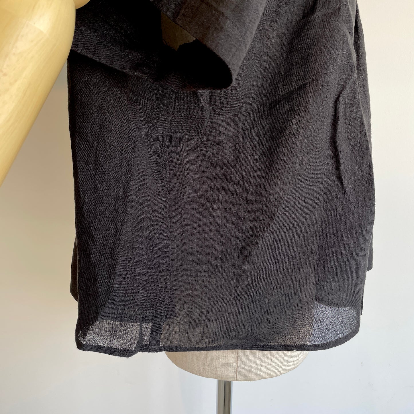 handsofcreation//60/-Linen解撚ワッシャークロスV／NプルオーバーBL 01630638