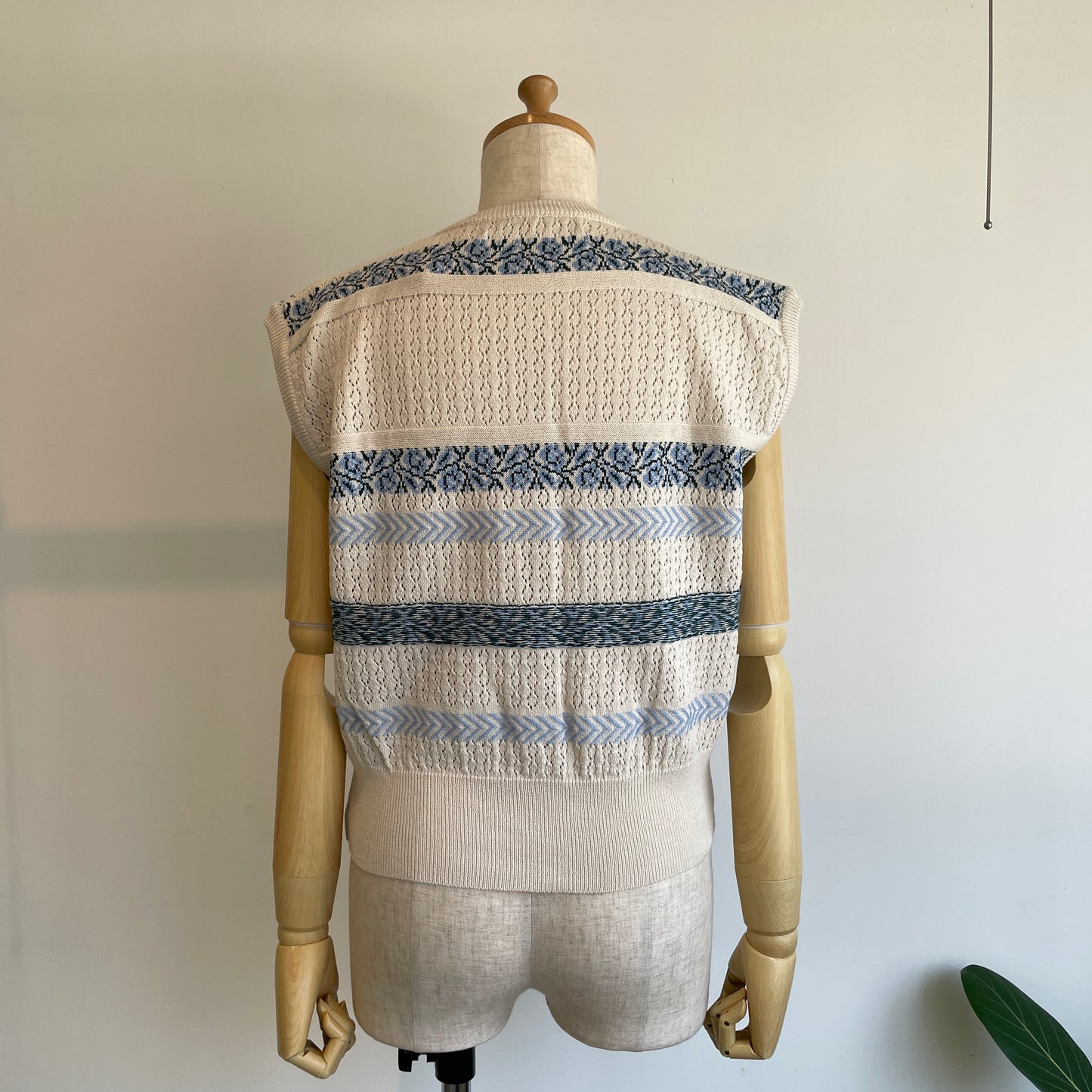 ASEEDONCLOUD //Flower Jacquard Knit Vest   261806