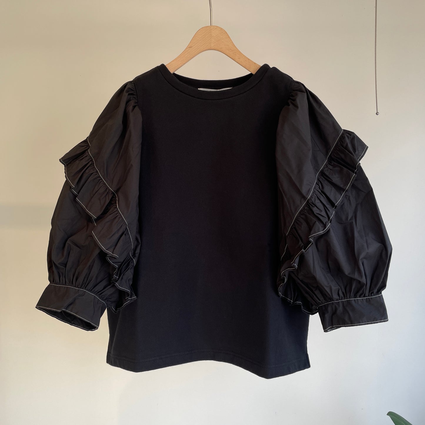 universaltissu//セントラル裏毛タイプライターコンボフリルPO
US260CT032