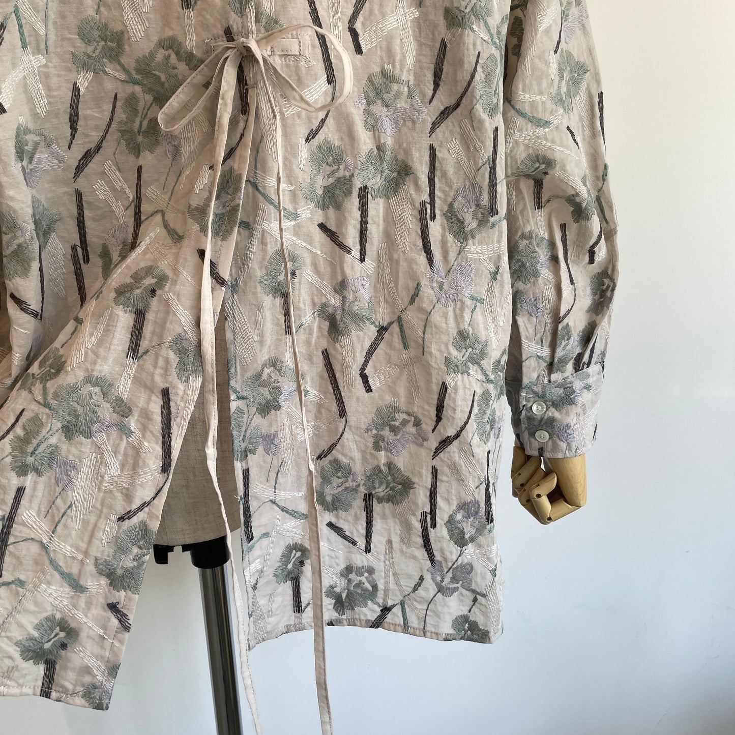 yuni//Cotton Nylon sheer blooming embroidery シャツ 1701BL011262