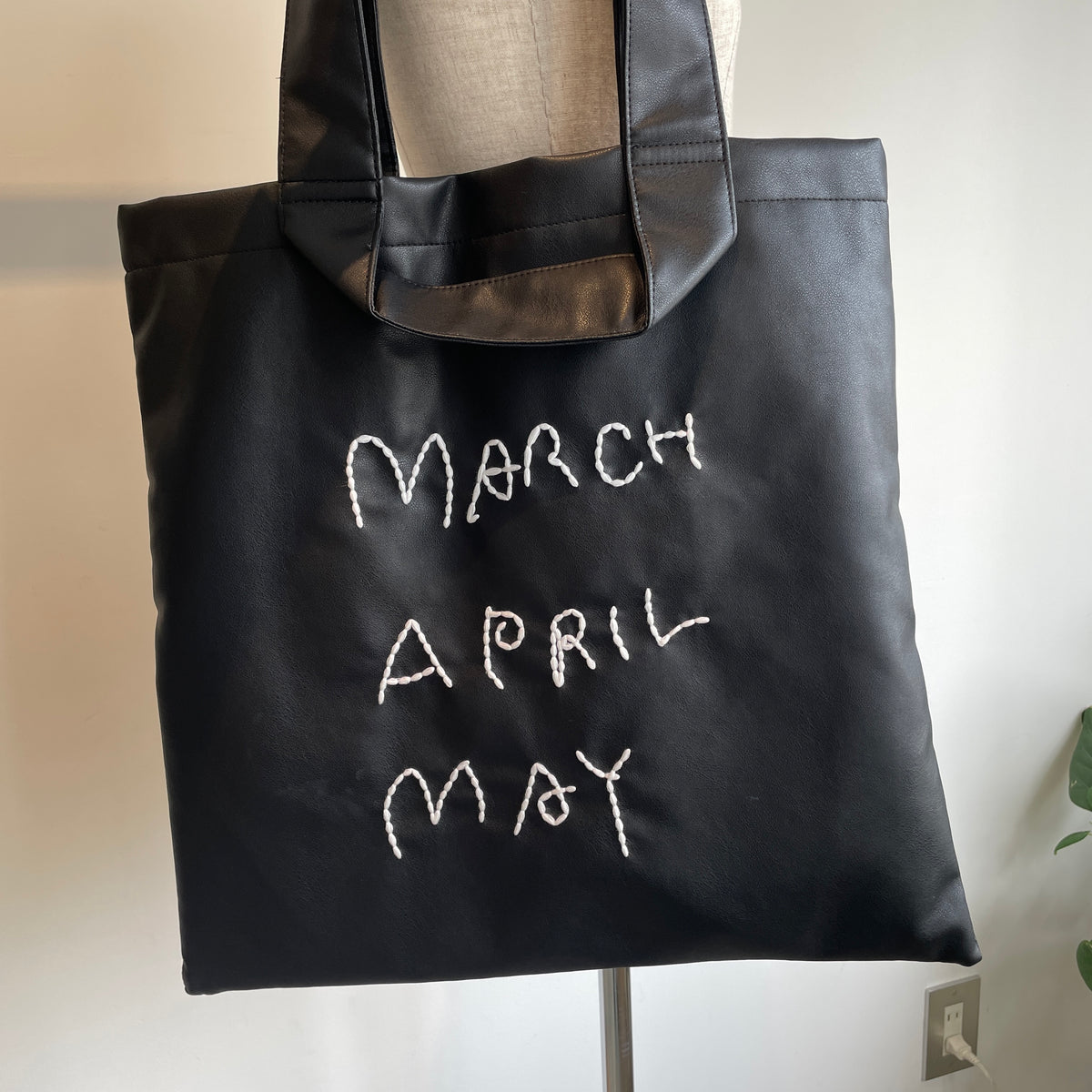 March April May//PU stitch tote
ステッチトート
3-8-024