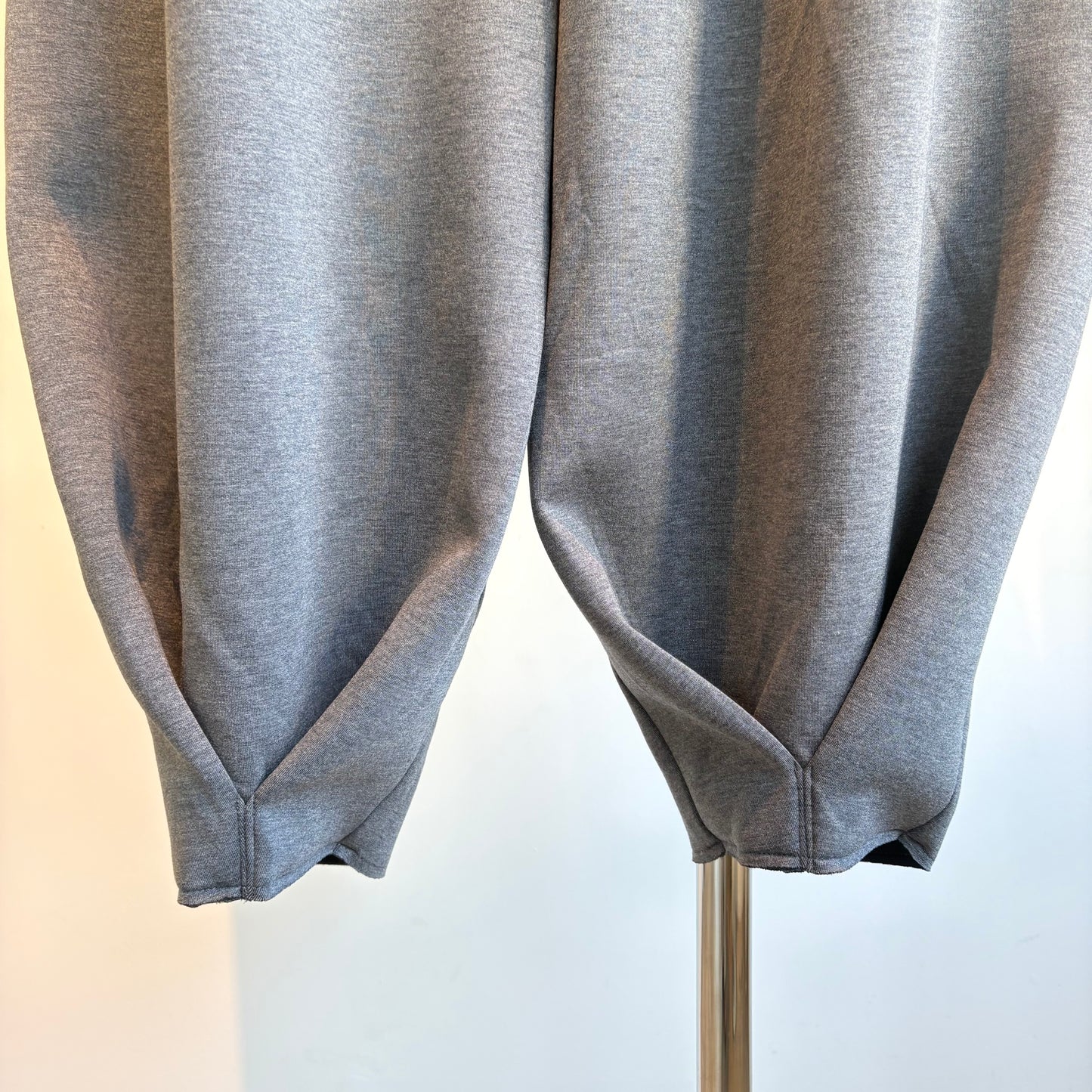 ALWEL//TUCKED PEG PANTS  AIR-3