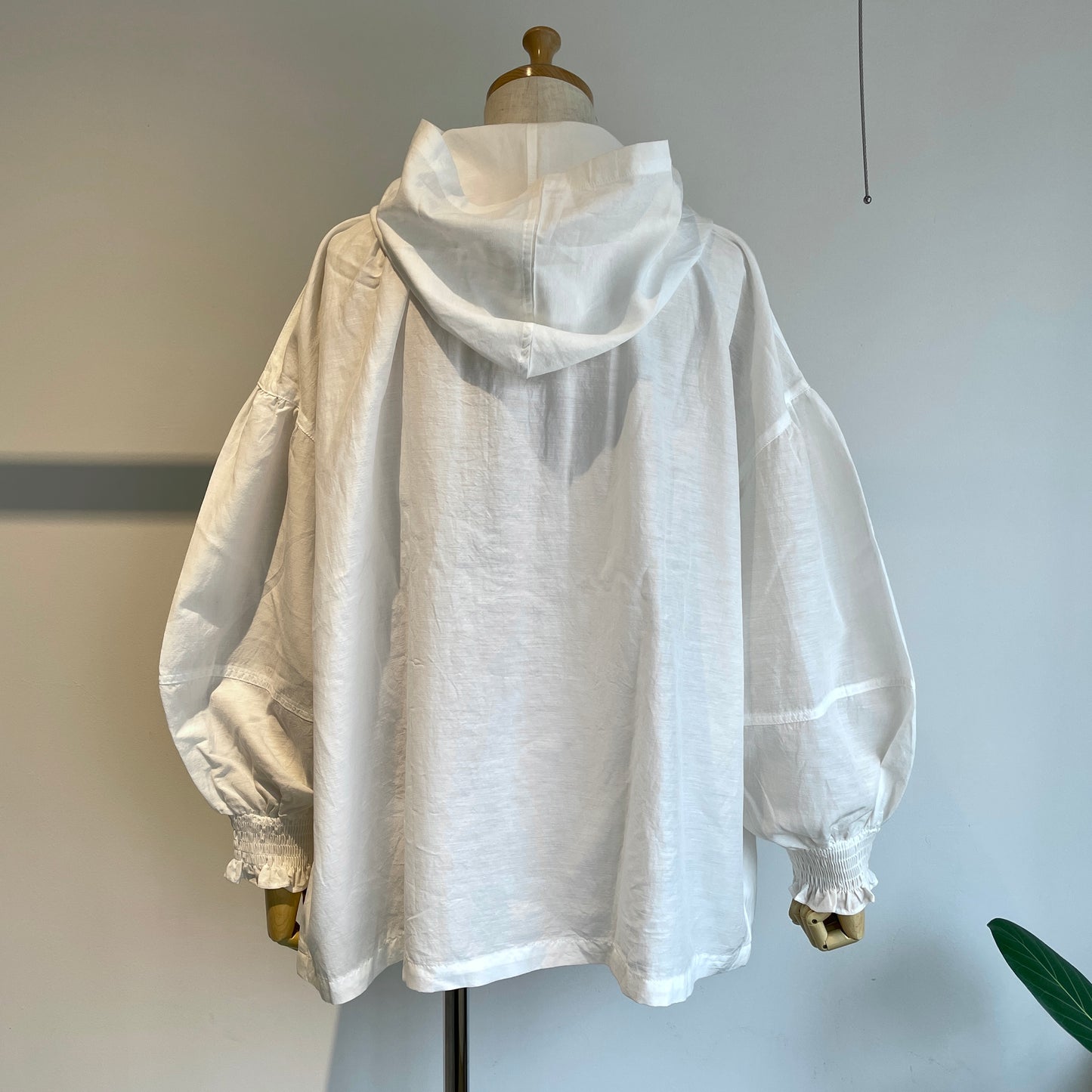 universaltissu //コットンキュプラリネン フーディー　US260BL034