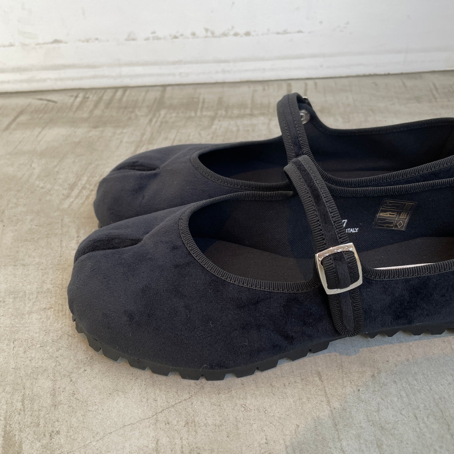 sciuscia//MARYJANE  CLASSIC BLACK(TABI)