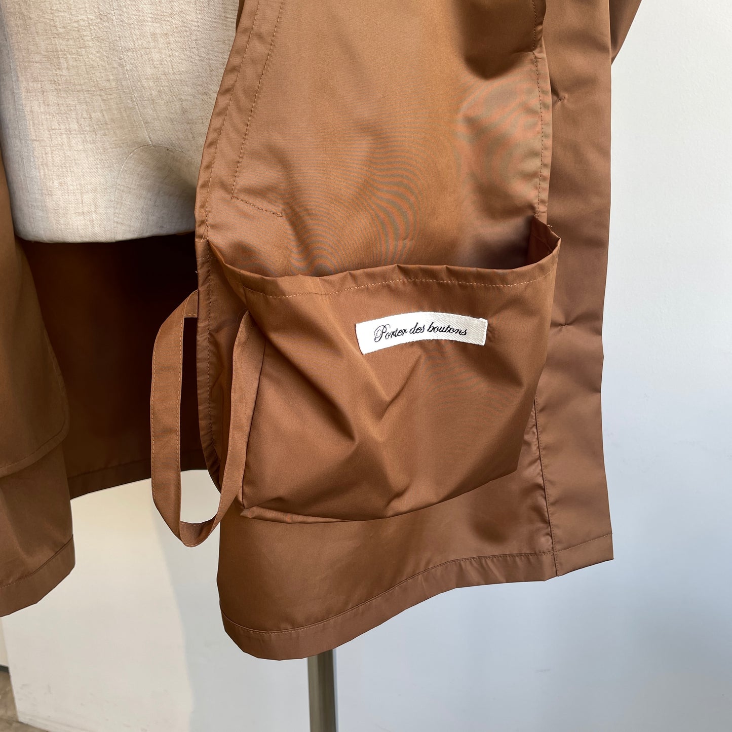 porter des boutons//ポケッタブルコート　P23-1-020